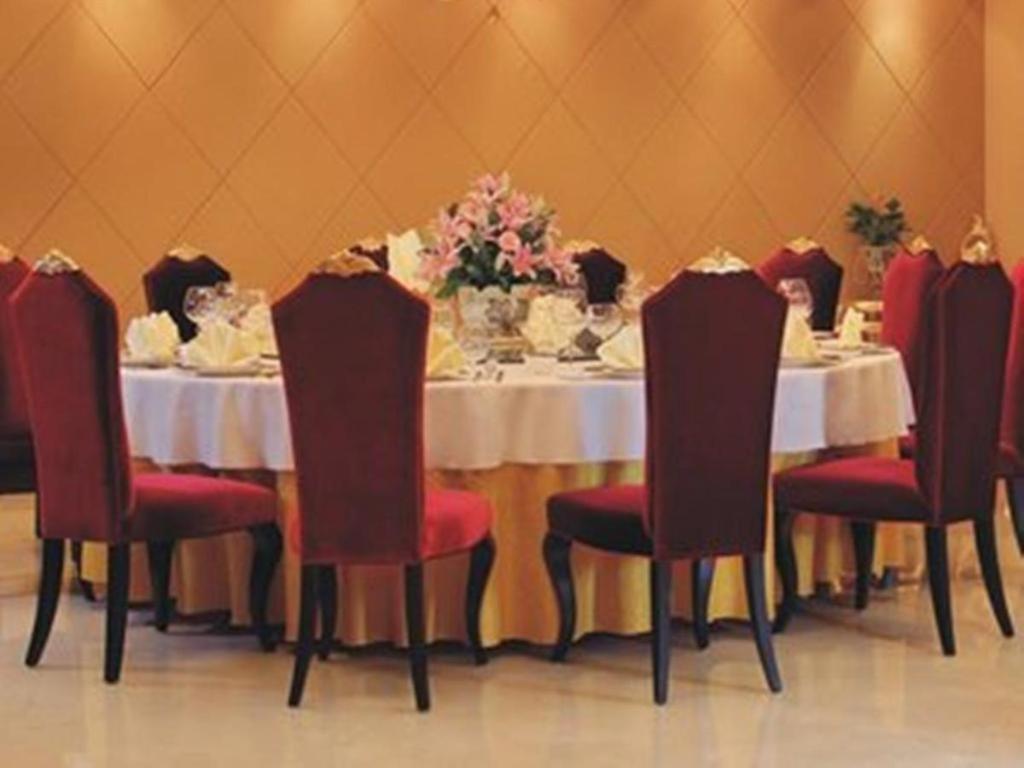 Dongguan Silver World Garden Hotel Exterior photo