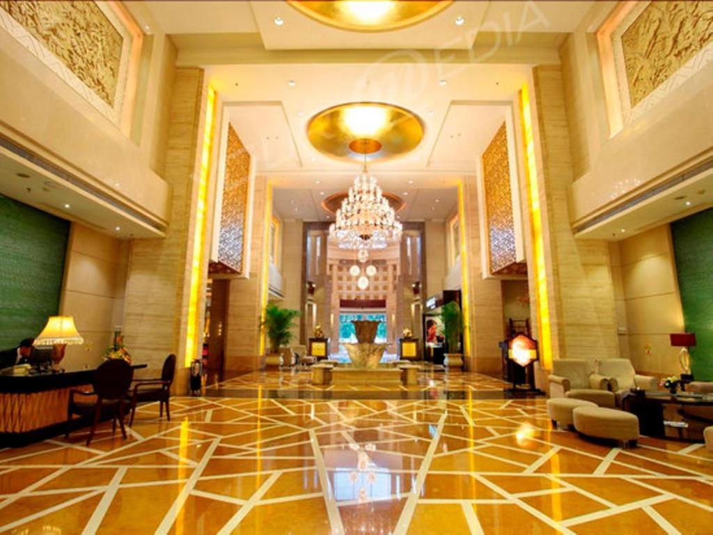 Dongguan Silver World Garden Hotel Exterior photo
