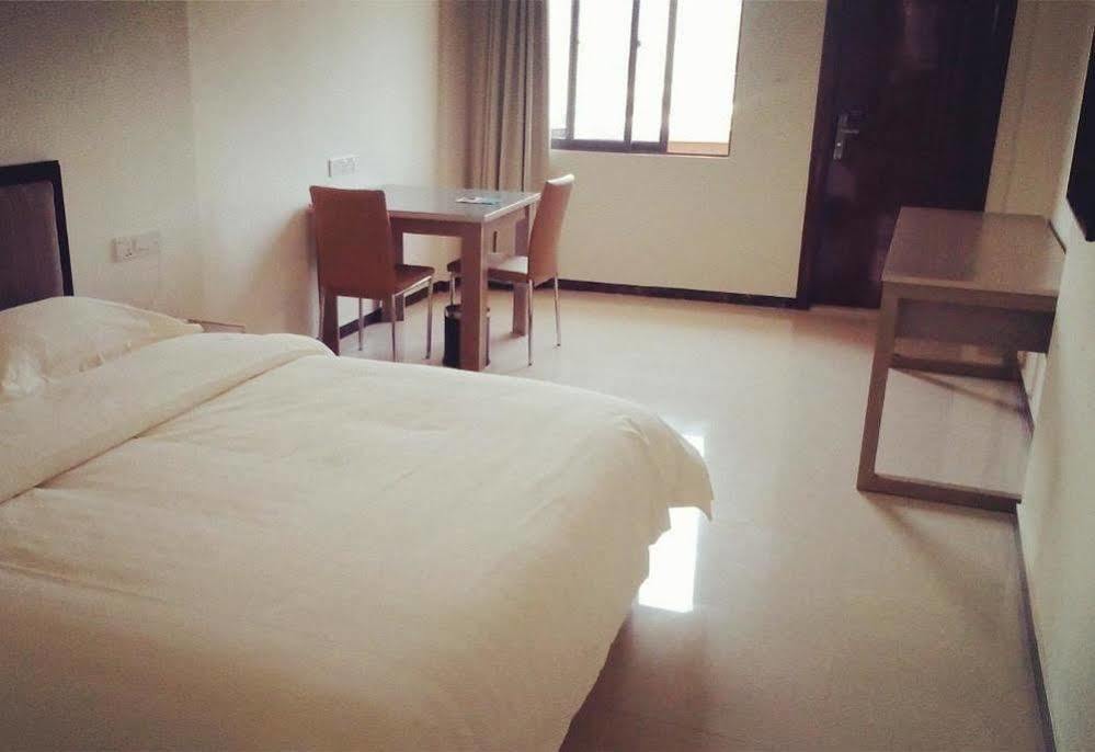 Dongguan Silver World Garden Hotel Exterior photo